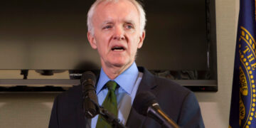 Former Senator Bob Kerrey Resigns From Nebraska Start-Up Amid Epstein Emails