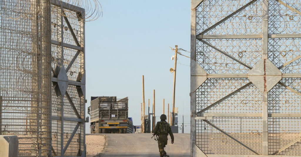 Israeli Intelligence Agent Charged in Smuggling Goods Into Gaza