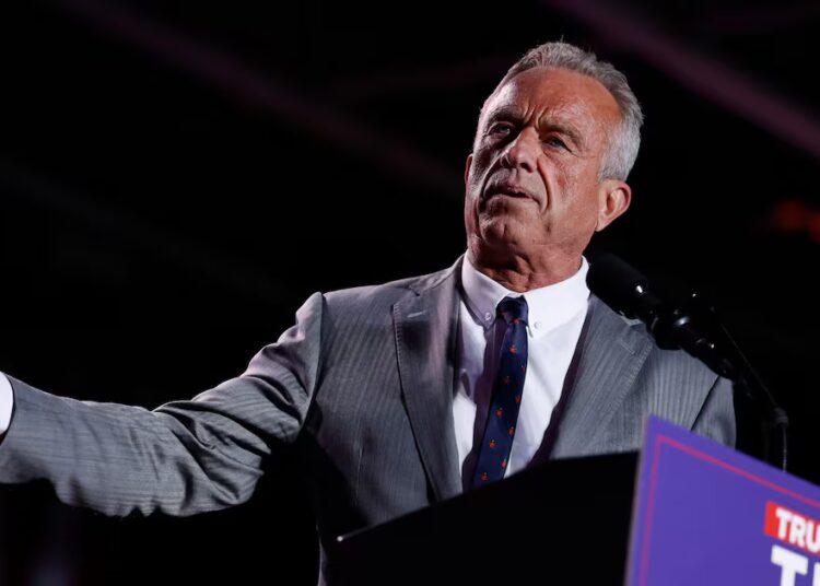 RFK Jr. Shamelessly Sucks Up to Republicans on Rogan’s Show