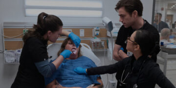 How ‘The Pitt’ Grosses You Out