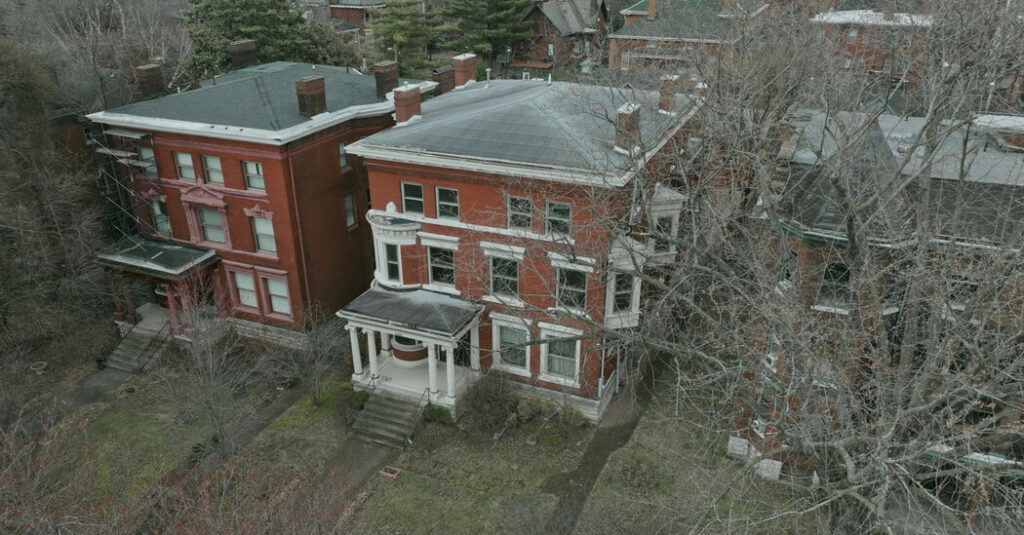 ‘Murder in Glitterball City’ and True Crime’s Obsession With Location