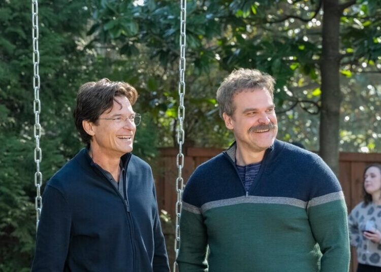 ‘DTF St. Louis’ Review: Sex, Death and Jamba Juice