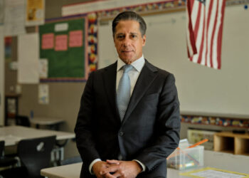 Los Angeles Schools Chief Is Placed on Leave Following F.B.I. Raid