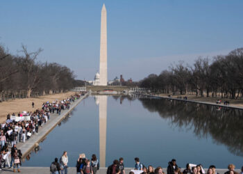 Near the White House, Hundreds of High School Students Protest ICE