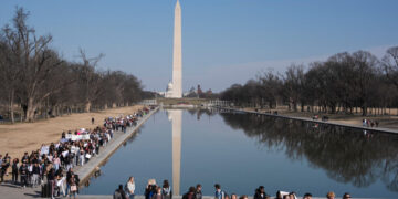 Near the White House, Hundreds of High School Students Protest ICE