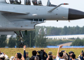 Former U.S. Air Force Officer Is Accused of Training Chinese Military Pilots