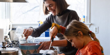 This Parenting Expert Thinks Your Kids Need More Fire and Knives