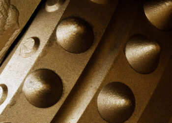 To Extract Hot Water From the Earth, a Plan to Pipe It In First