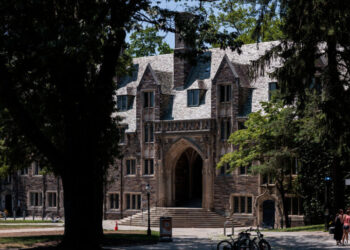 Pentagon to Cut Ties With Top Universities and Think Tanks