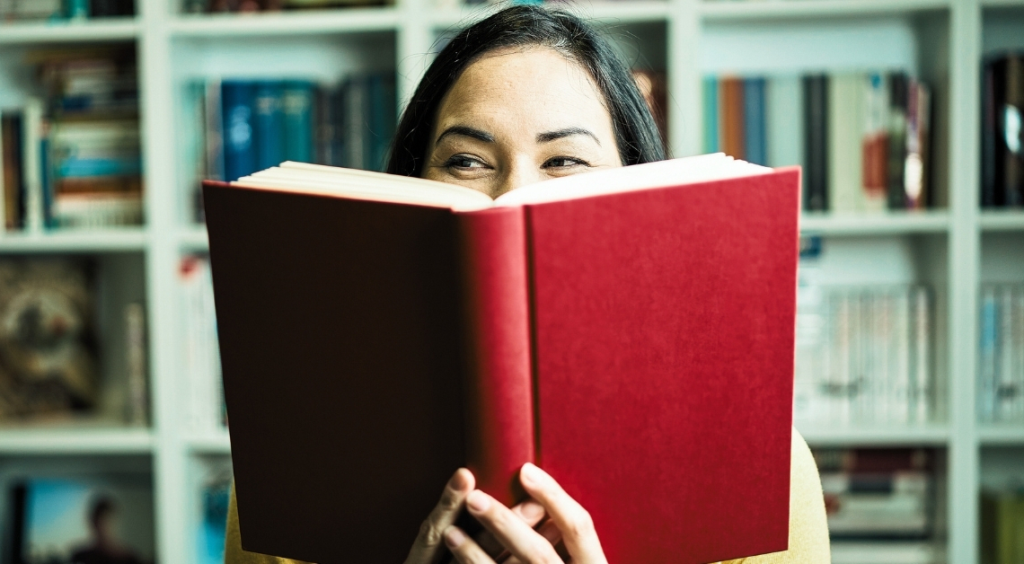 3 Romantasy Books to Read If You Love Enemies-to-Lovers