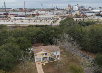 In a Mississippi Bayou, Venezuelan Oil Is Already Big. And Could Get Bigger.