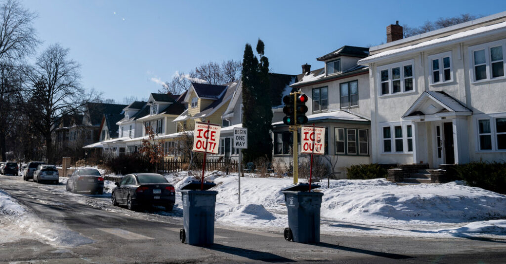 We Were Top Homeland Security Lawyers. You Can’t Wish Away the Fourth Amendment.