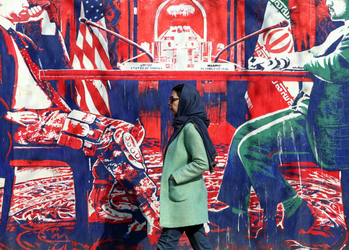 U.S. and Iran hold nuclear talks amid threats of regional war