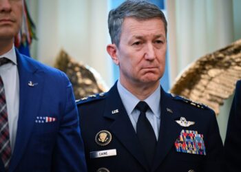 Trump’s top general foresees acute risks in an attack on Iran