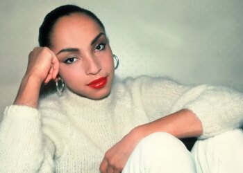 4 Hip-Hop and R&B Songs To Play With Your Partner During Sunset