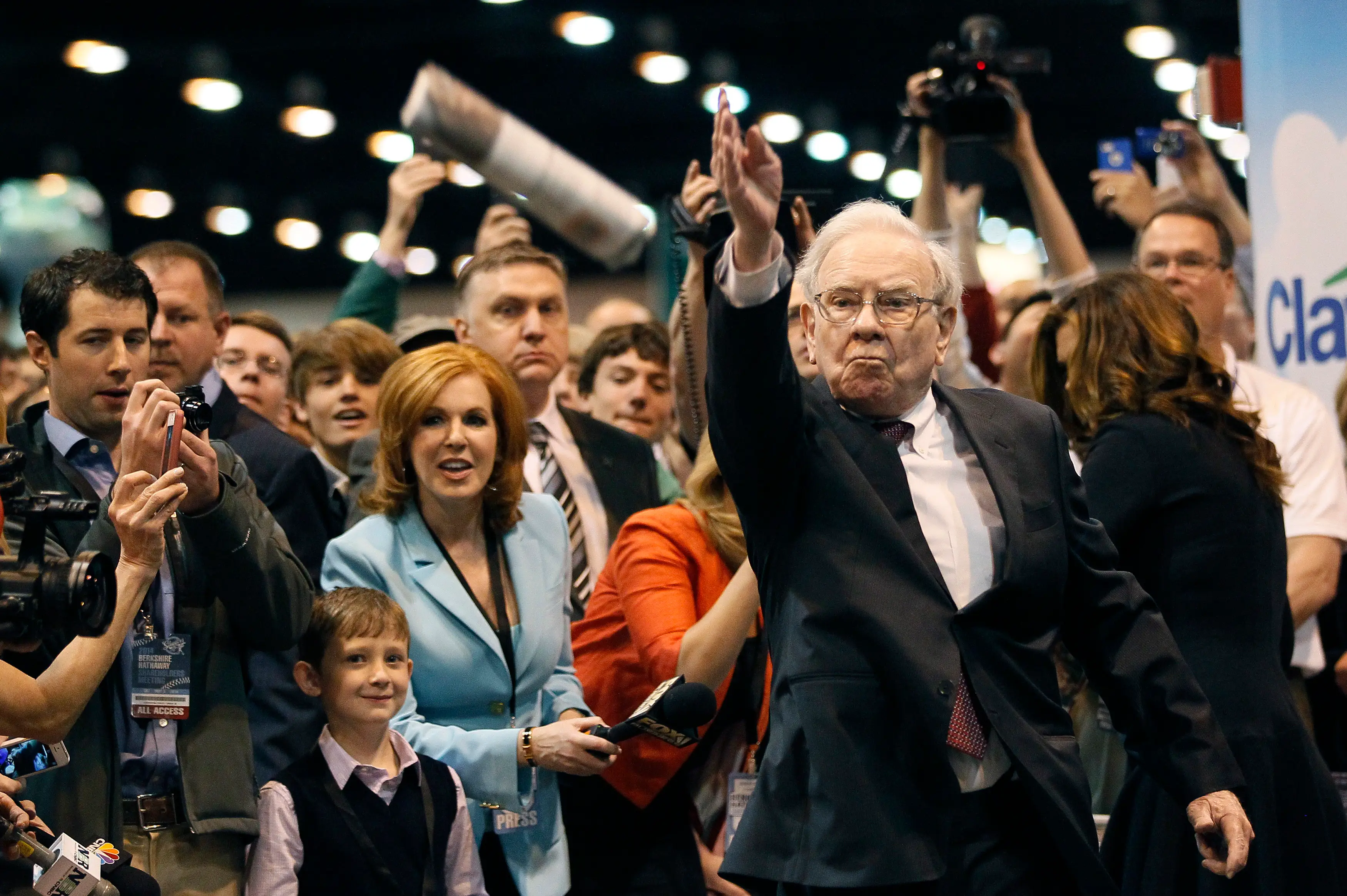 Warren Buffett newspaper toss