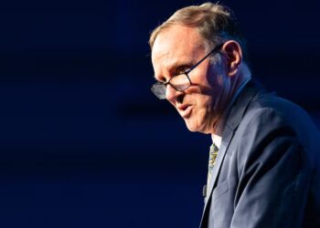 Storied Washington Post Publisher Throws Shade at Bezos for Gutting Newsroom