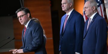 House votes to end government shutdown, buy time for ICE talks