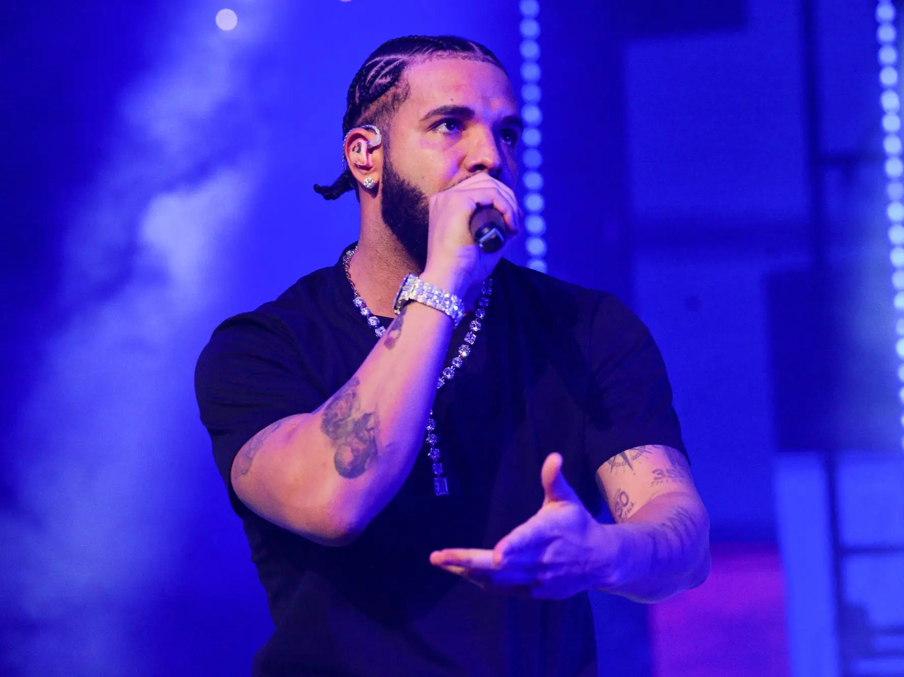 Rapper Drake performs onstage during 