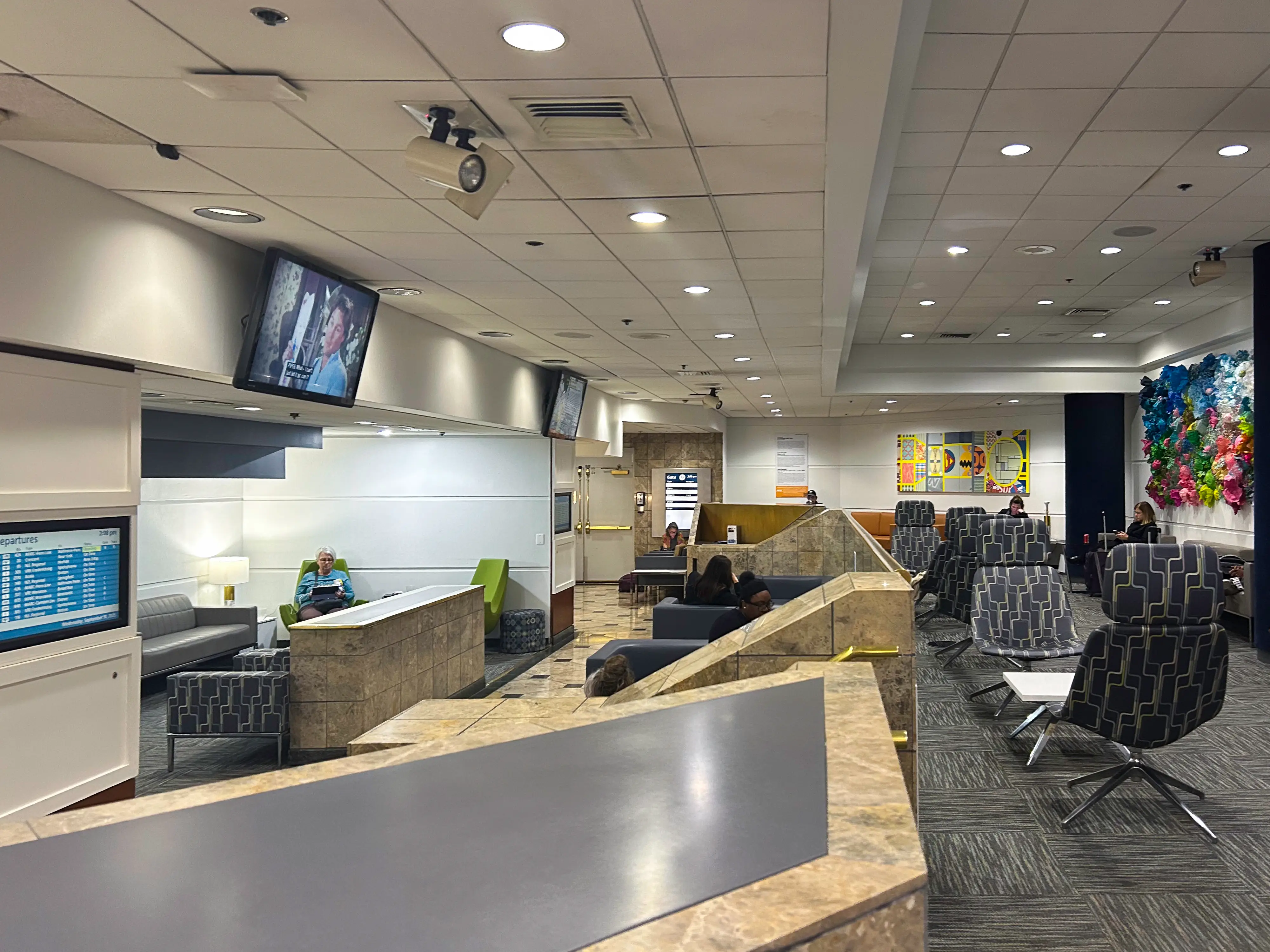 Inside the Amtrak Metropolitan Lounge at Union Station in Washington DC