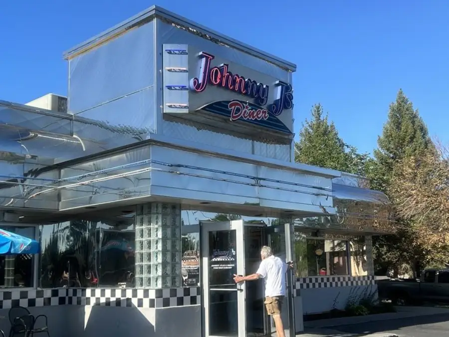 Johnny J's Diner