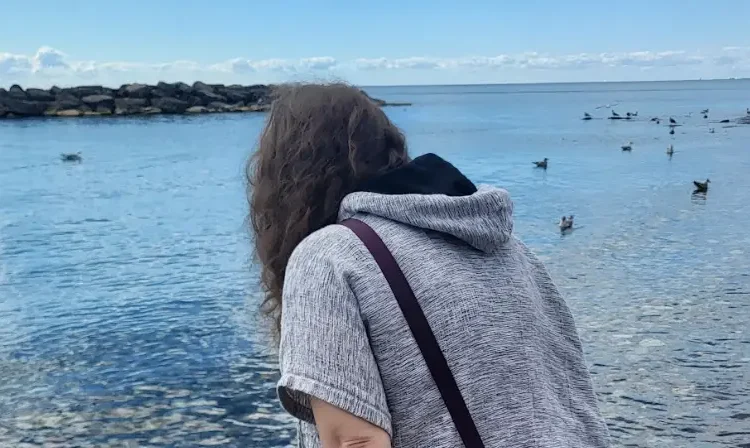 I moved from a major US city to a Canadian town with under 3,000 people. I thought I’d be lonely, but I’ve never been happier.