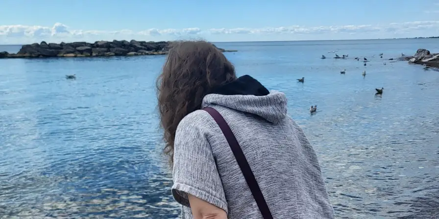 I moved from a major US city to a Canadian town with under 3,000 people. I thought I’d be lonely, but I’ve never been happier.