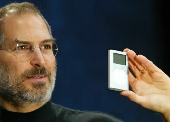The ‘father of the iPod’ says Apple should bring back a ‘nostalgic version’ of the music device