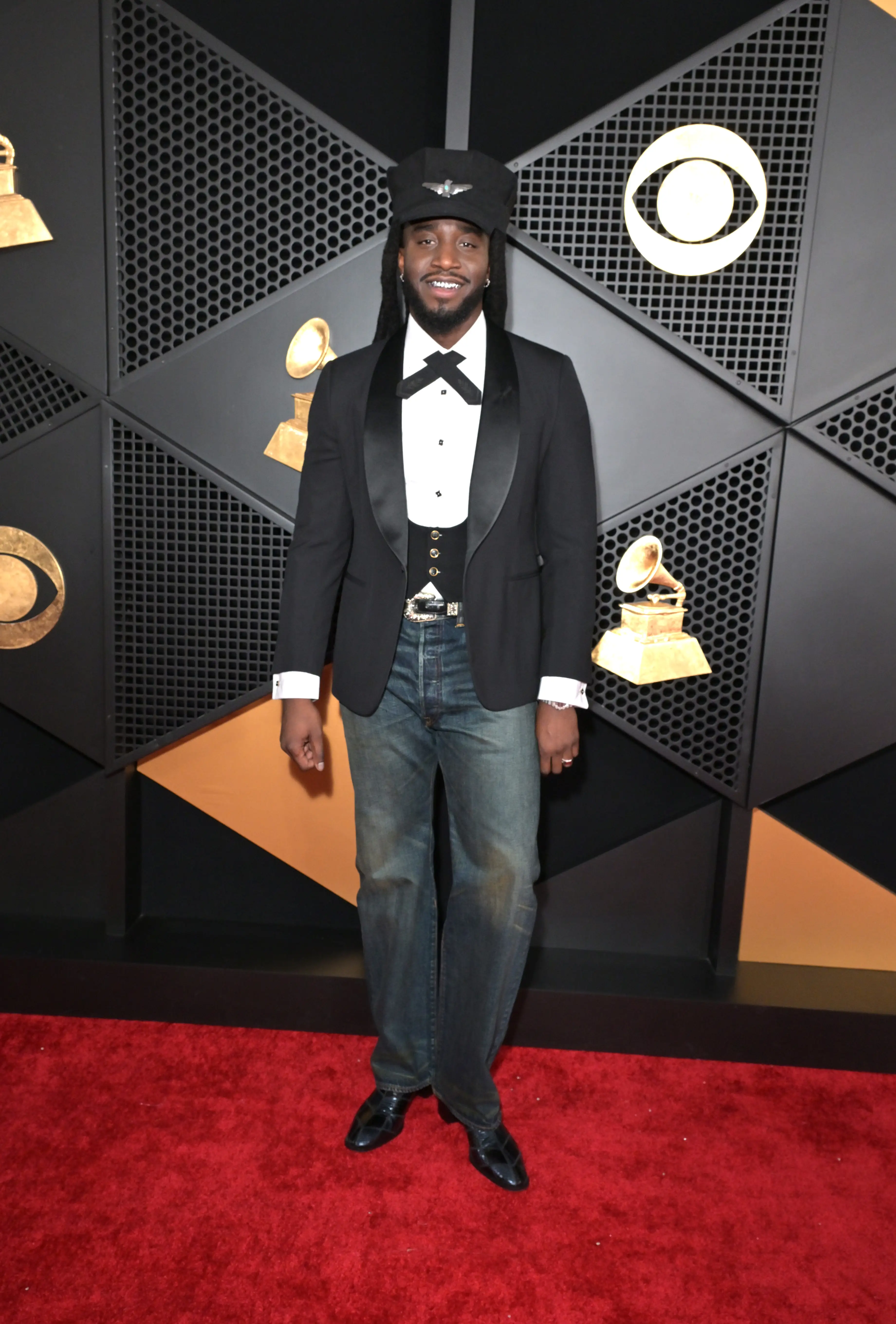 12 Celebrity Outfits That Missed The Mark At The 2026 Grammys DNYUZ