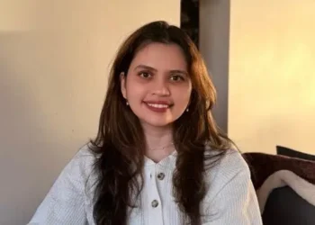 I’m a senior UX researcher at Microsoft. Here’s how I broke into AI without a tech background — and 3 lessons I learned.