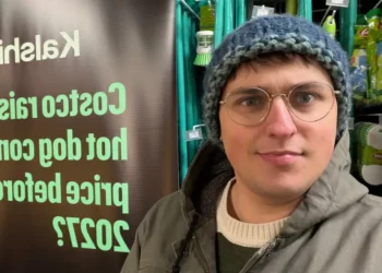 I waited nearly 2 hours in the freezing cold for Kalshi’s free groceries. Almost nobody cared about prediction markets.