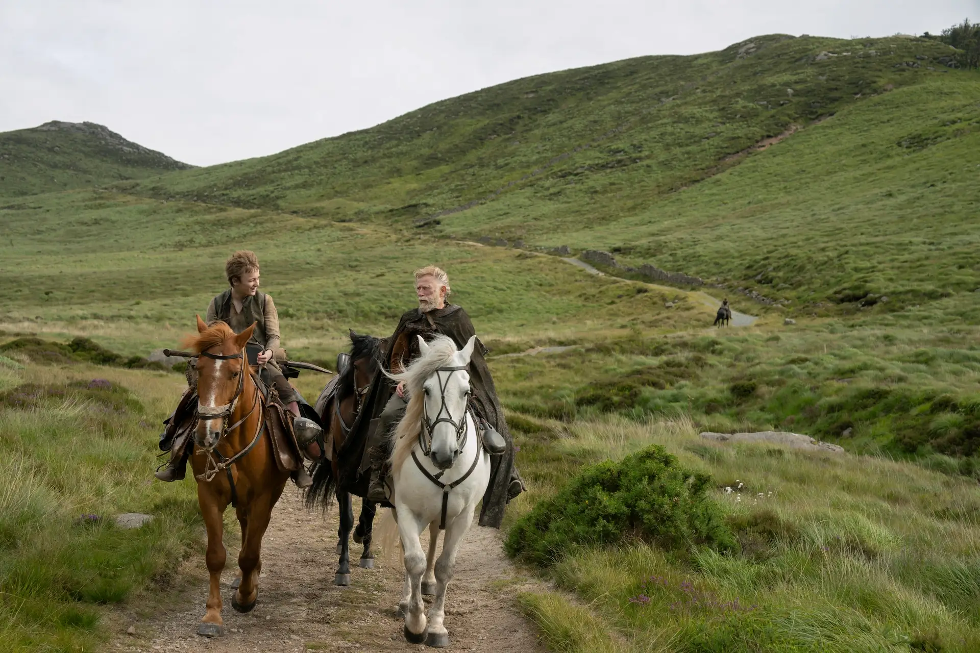 Bamber Todd as young Dunk and Danny Webb as Ser Arlan in 
