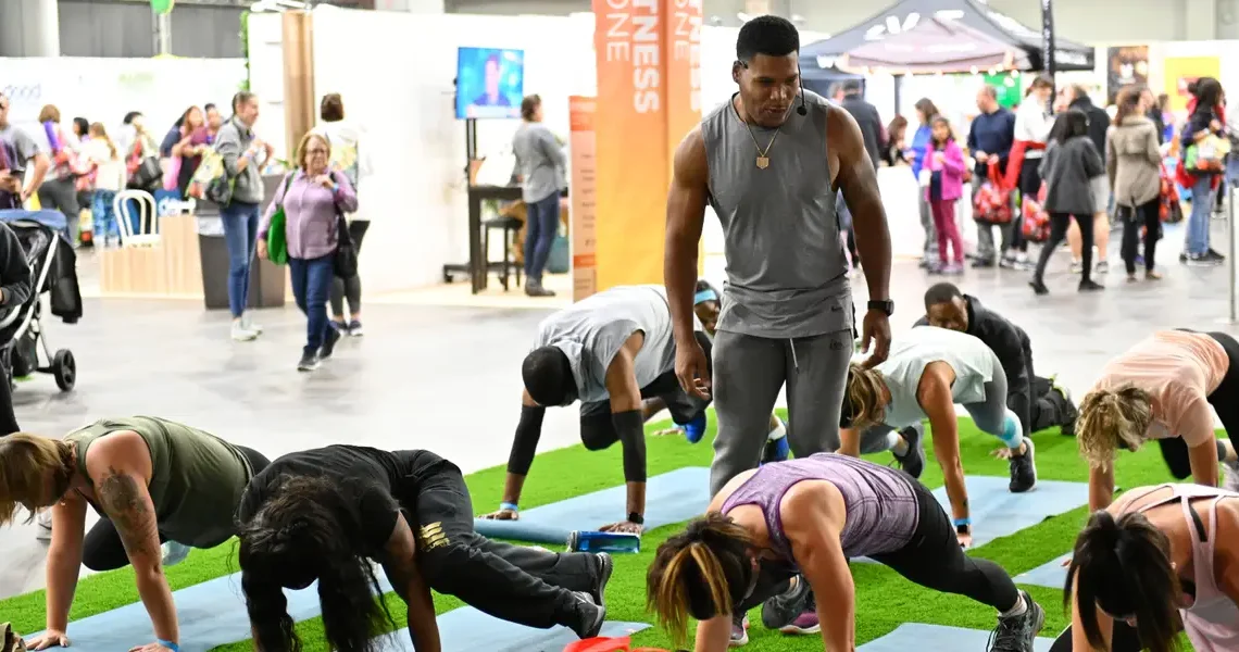 Kevin Hart works out like a pro athlete. His trainer says heavy lifting isn’t the key to staying shredded.