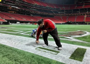 Take a look inside an NFL stadium in the chaotic hours leading up to game day