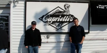 I’ve been running a business with my childhood best friend. We set commandments to make sure our relationship always comes first.