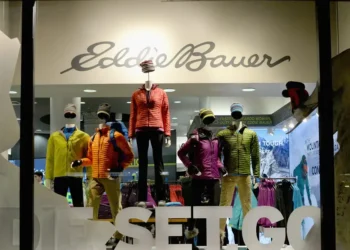 Eddie Bauer’s retail operator files for Chapter 11 bankruptcy, seeks buyer to save stores