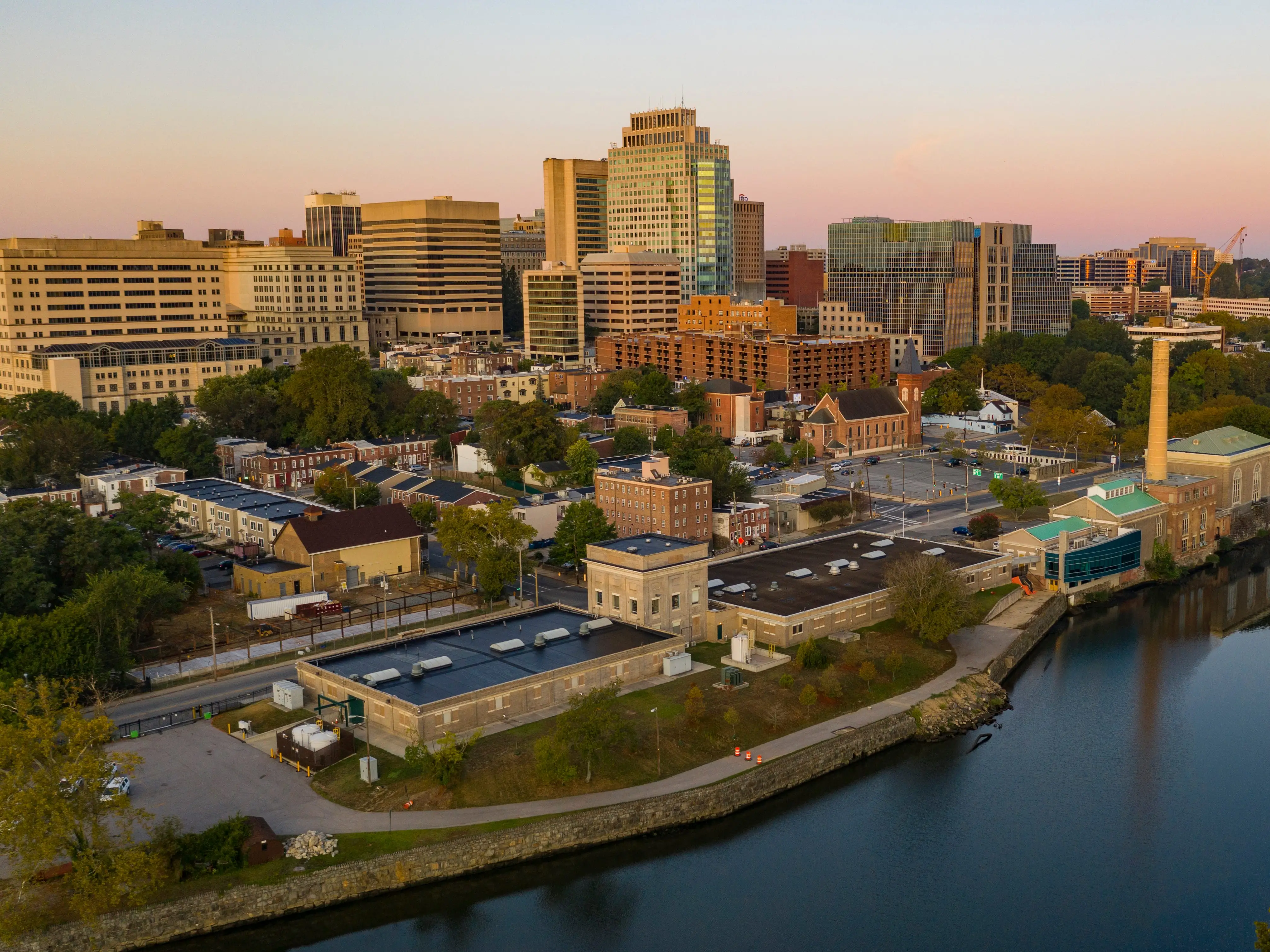 Buildings of Wilmington, Delaware, at sunrise.