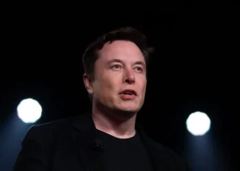 Elon Musk said we’d reach Mars in 2026. Now, he says SpaceX is building a city on the moon.