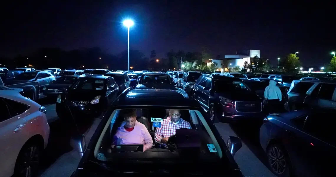 Uber drivers say they’ve been getting 2 different prices for the same trip. The company said it was a glitch.