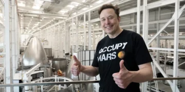 SpaceX is leaning into the moon. Here’s why.