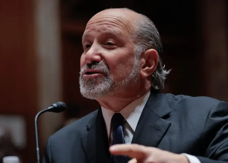 Howard Lutnick says he had lunch with his family on Epstein’s island in 2012