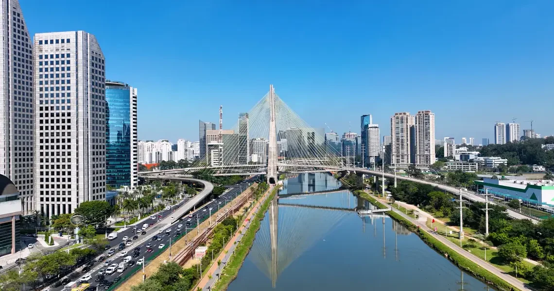 I moved from the US to Brazil after losing my job. Despite the intense culture shock, I couldn’t be happier with my decision.