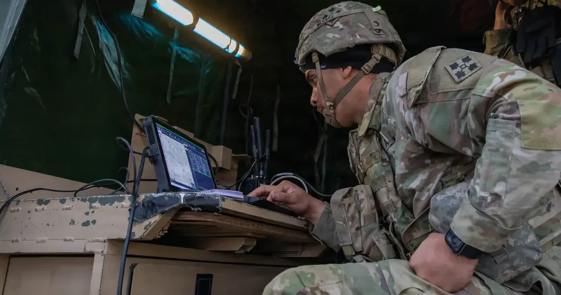 A US Army general says new command tech lets him ditch the ‘hourlong staff meeting’