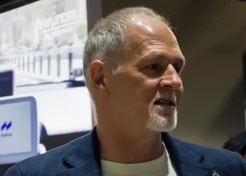 Boston Dynamics CEO to step down after more than 30 years with the company. Read the staff memo.