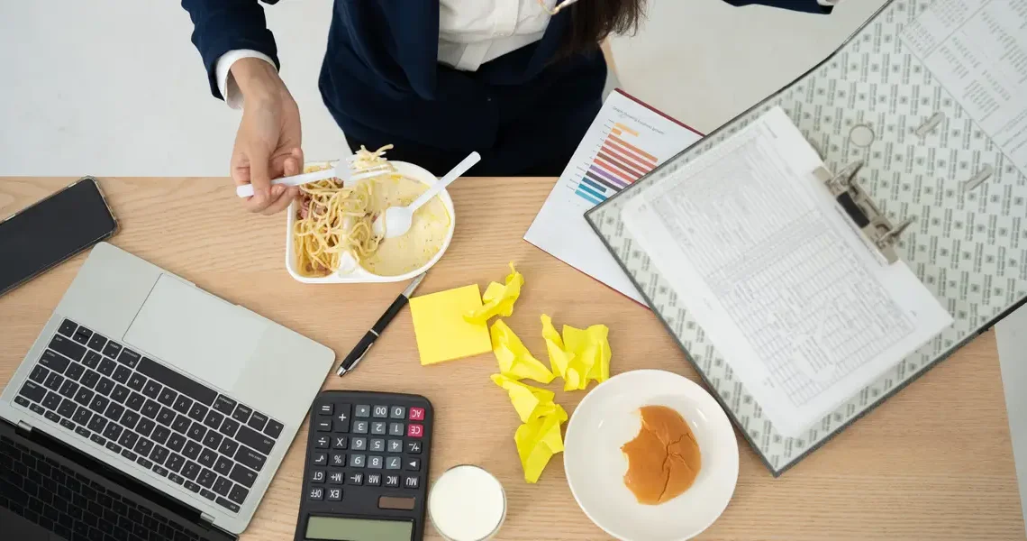 Another sign that Wall Street’s booked and busy? Goldman Sachs has upped its late-night dinner budget for bankers.