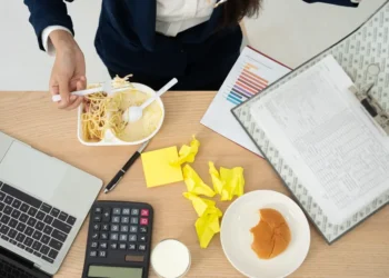 Another sign that Wall Street’s booked and busy? Goldman Sachs has upped its late-night dinner budget for bankers.