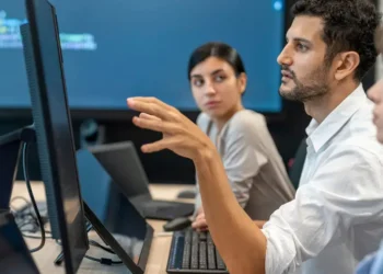 More hiring managers want you to prove you’re good with AI during interviews