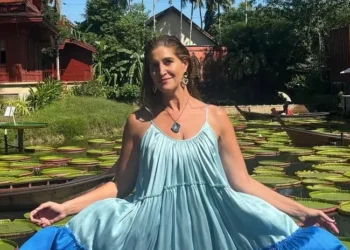 I took a risk moving to Phuket as a single mom. It paid off.