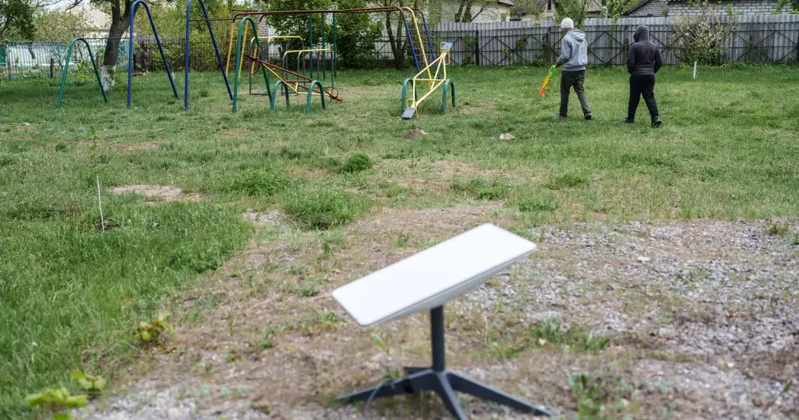 Ukrainian forces say Russian troops paid them for a fake Starlink service that instead revealed battlefield locations