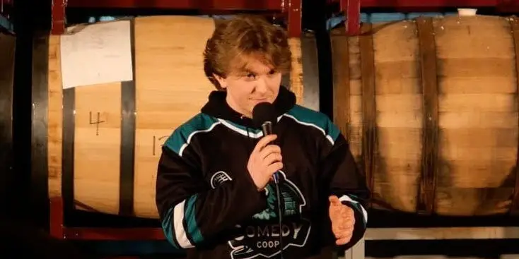 This Gen Z consultant quit his job at a Big Four firm and turned roasting corporate culture into a full-time career